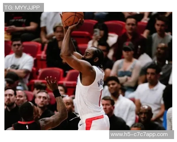 小卡称科林斯防守能力出色能应对联盟顶尖球员挑战 小卡称科林斯防守能力出色能应对联盟顶尖球员挑战